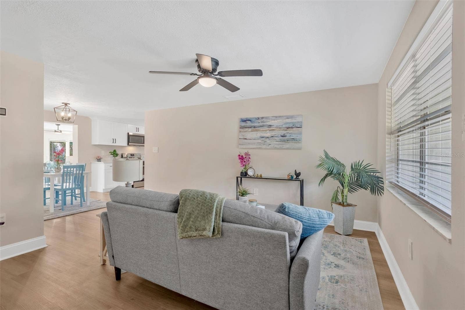 6809 VALRIE LANE, Riverview, FL 33569 6809 VALRIE LANE, Riverview, FL 33569