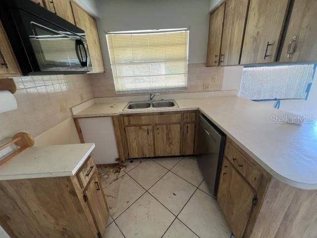 8347 ANGELA COURT, Zephyrhills, FL 33541
