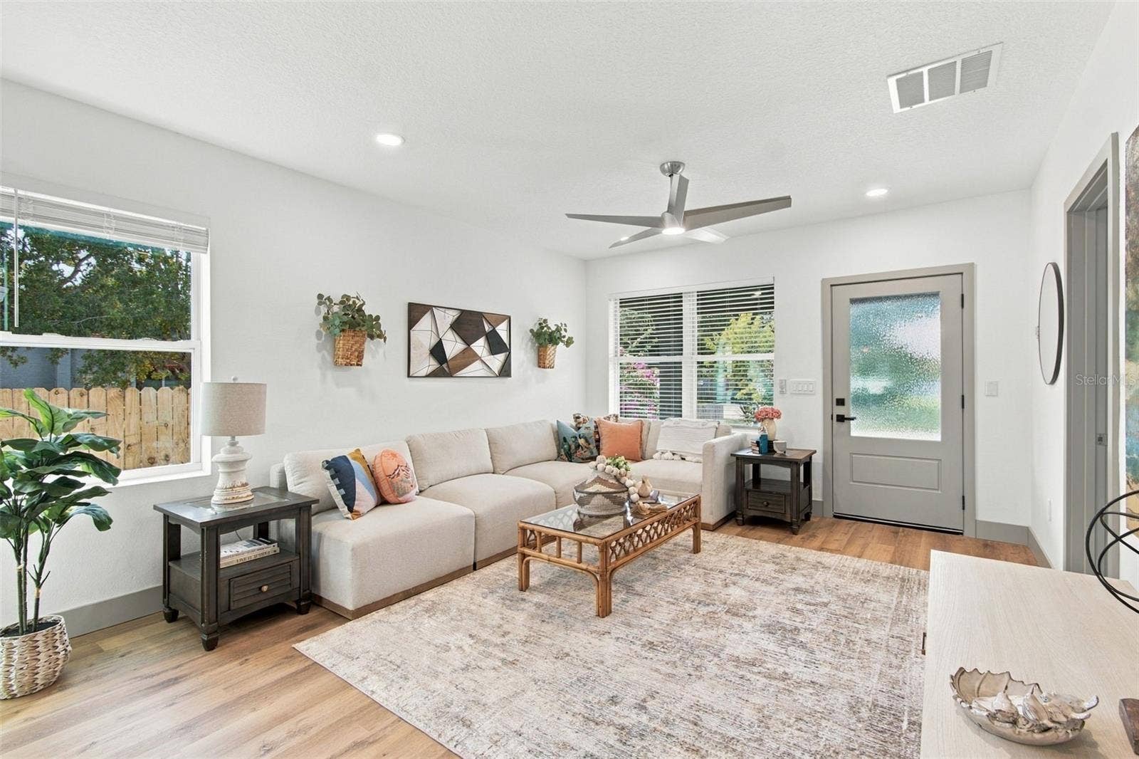 2230 KINGSTON STREET S, St Petersburg, FL 33711
