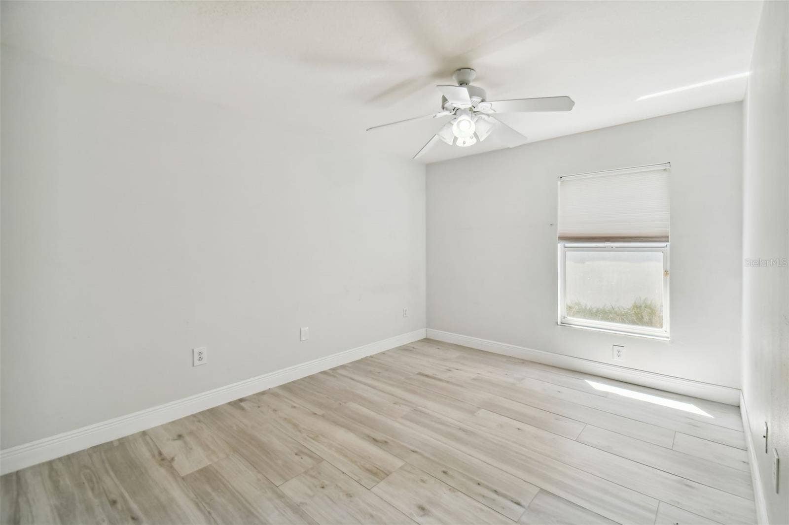 10412 LUCAYA DRIVE, Tampa, FL 33647 10412 LUCAYA DRIVE, Tampa, FL 33647