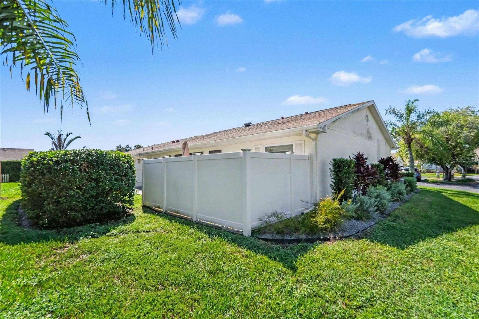 1811 BRETH COURT, Sun City Center, FL 33573