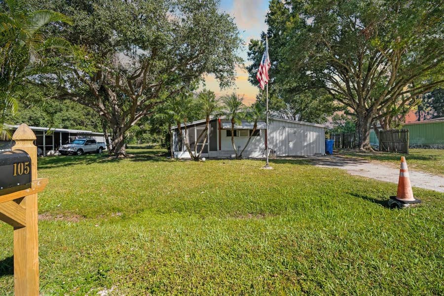 Property photo for 105 DOMINO DRIVE N, Ruskin, FL