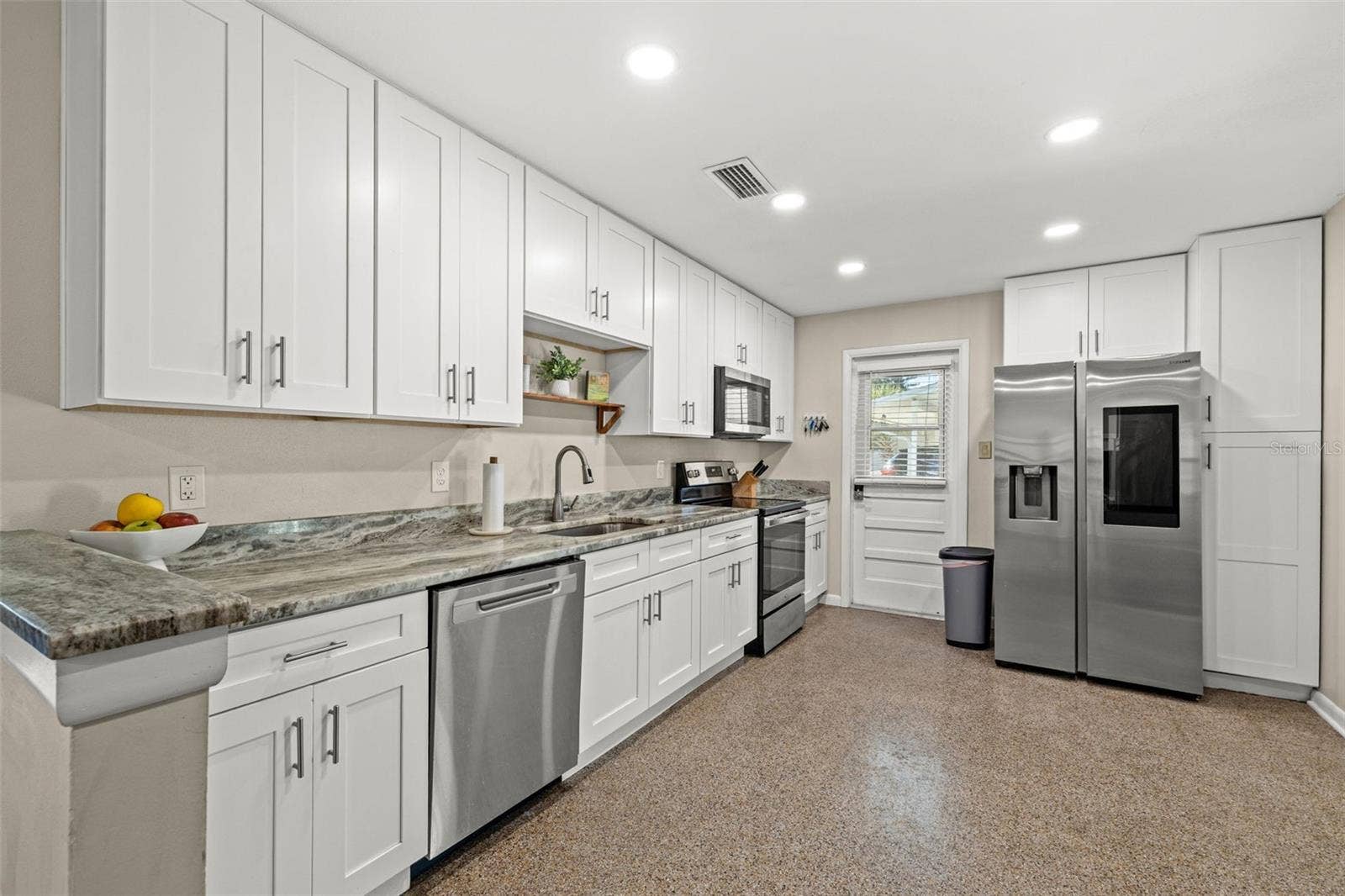 4601 W HAWTHORNE ROAD, Tampa, FL 33611 4601 W HAWTHORNE ROAD, Tampa, FL 33611