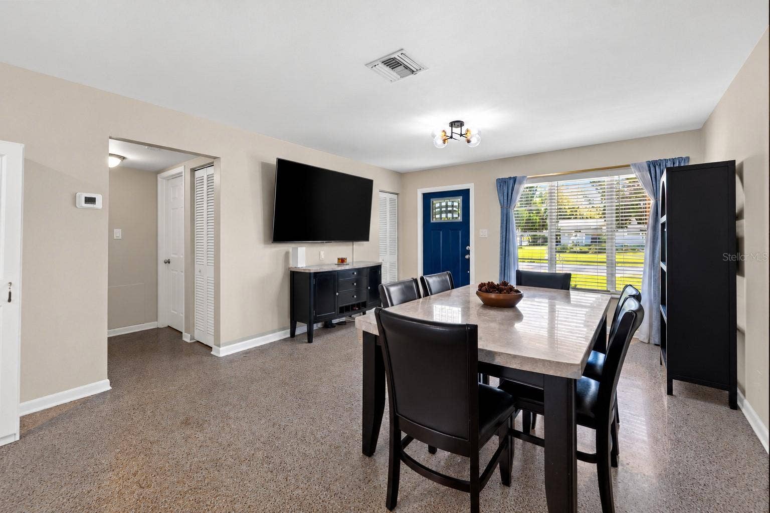 4601 W HAWTHORNE ROAD, Tampa, FL 33611 4601 W HAWTHORNE ROAD, Tampa, FL 33611