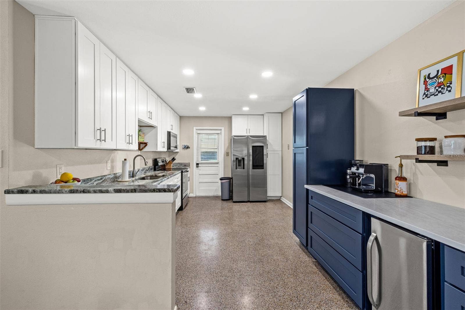 4601 W HAWTHORNE ROAD, Tampa, FL 33611 4601 W HAWTHORNE ROAD, Tampa, FL 33611