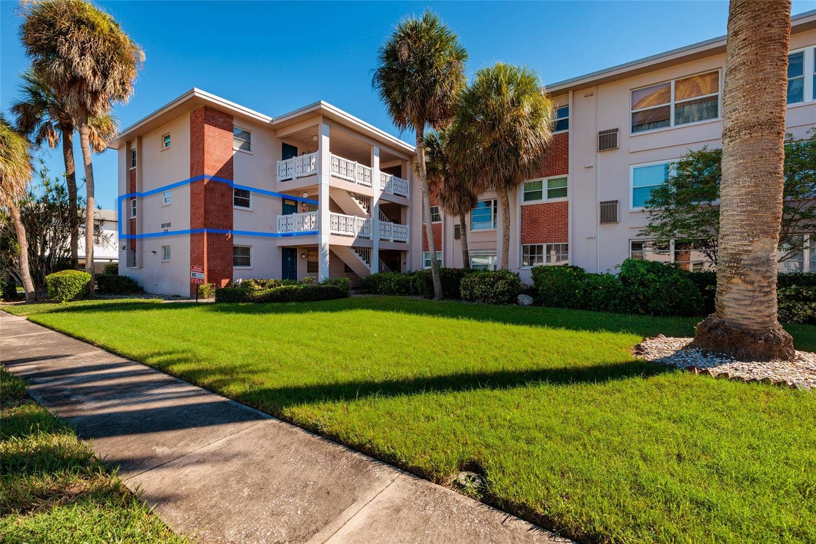 3125 36TH STREET N, #201, St Petersburg, FL 33713