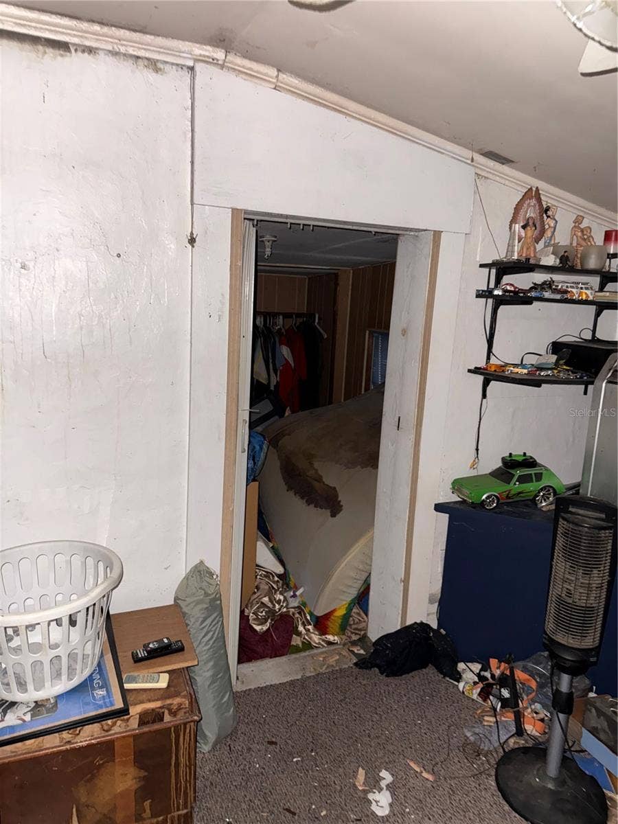 10109 N JASMINE AVENUE, Tampa, FL 33612 10109 N JASMINE AVENUE, Tampa, FL 33612