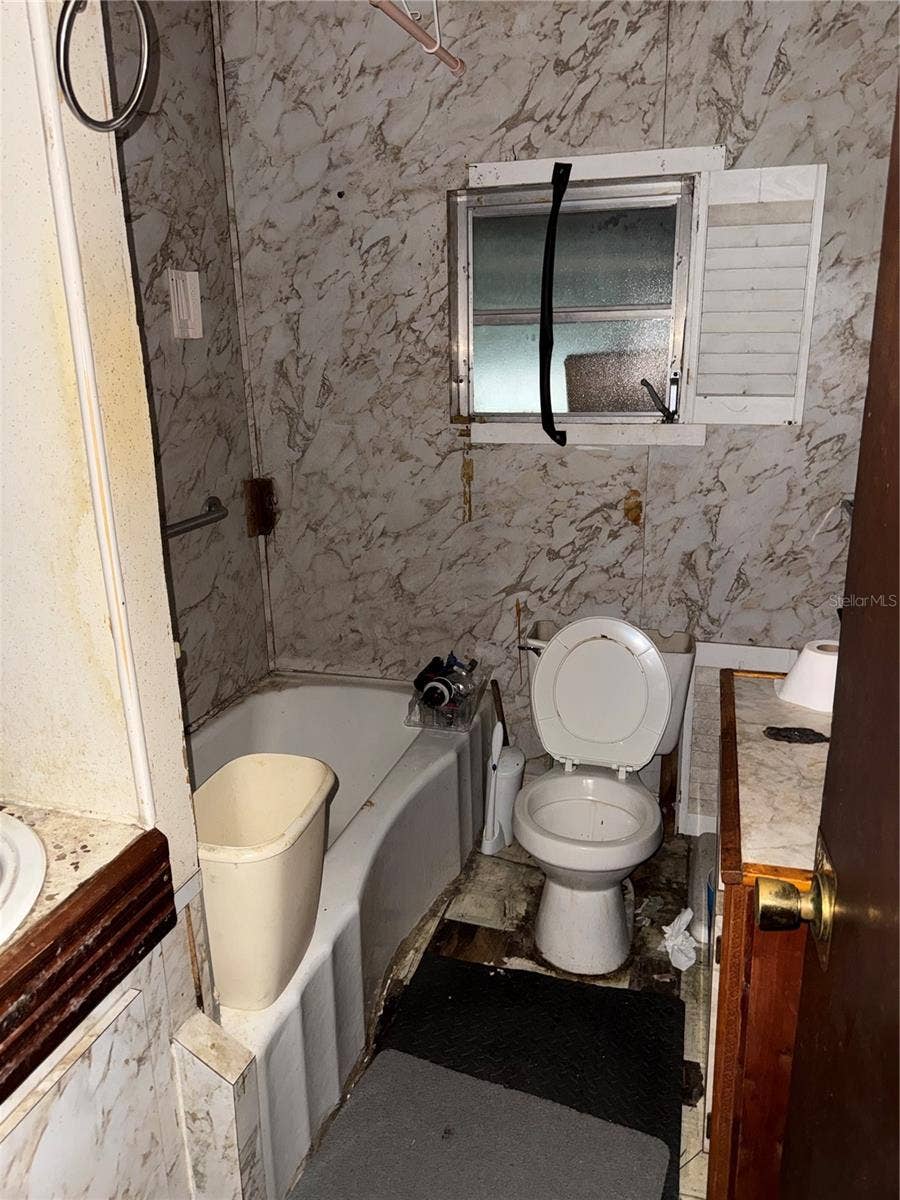 10109 N JASMINE AVENUE, Tampa, FL 33612 10109 N JASMINE AVENUE, Tampa, FL 33612