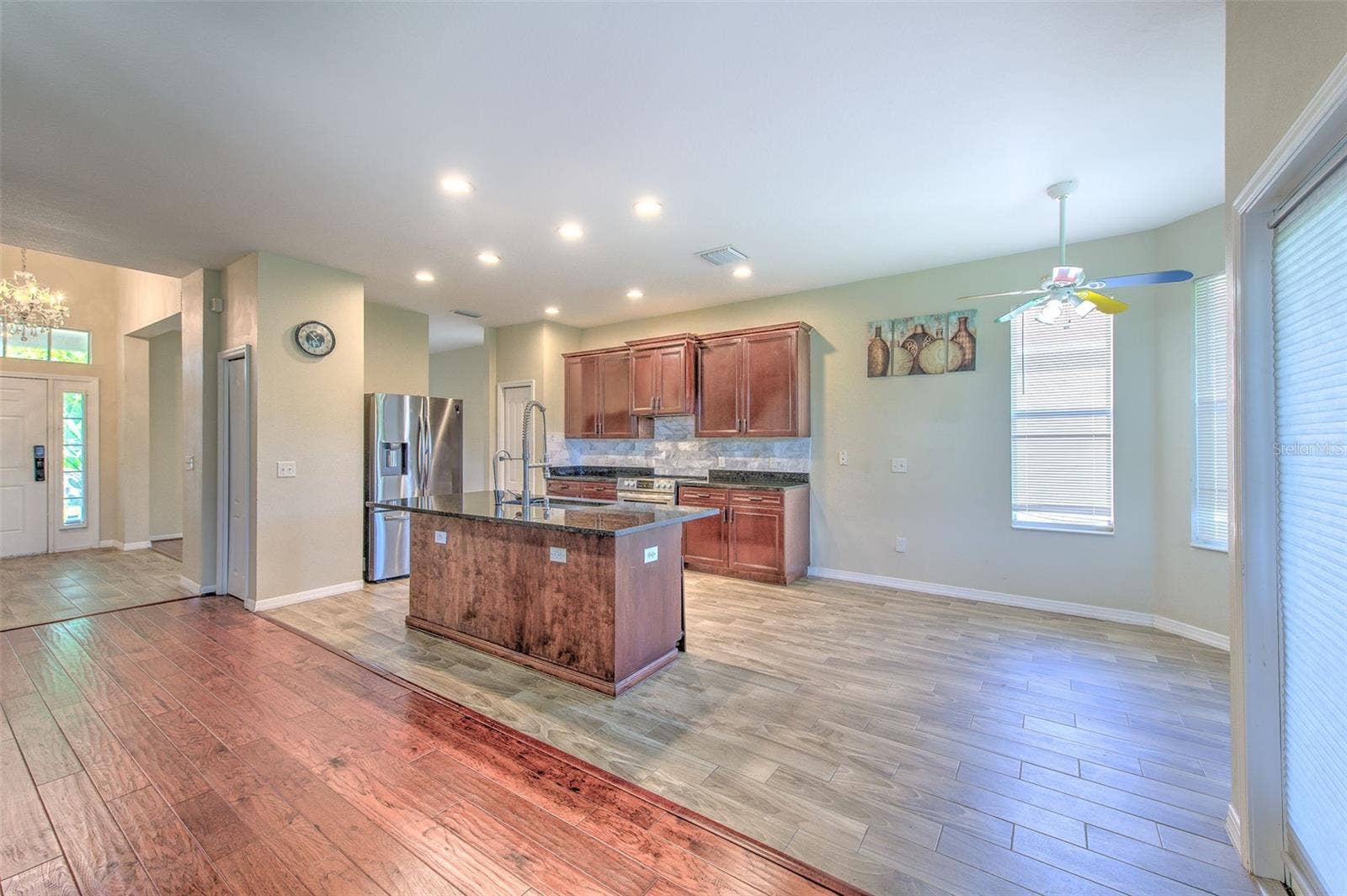 8804 SANDY PLAINS DRIVE, Riverview, FL 33578 8804 SANDY PLAINS DRIVE, Riverview, FL 33578
