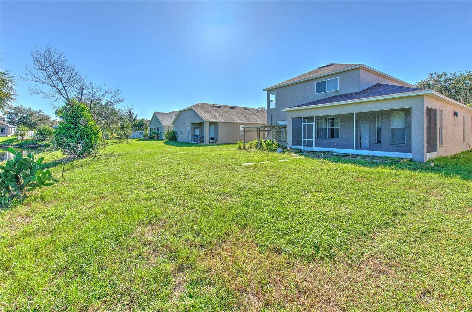 8804 SANDY PLAINS DRIVE, Riverview, FL 33578 8804 SANDY PLAINS DRIVE, Riverview, FL 33578