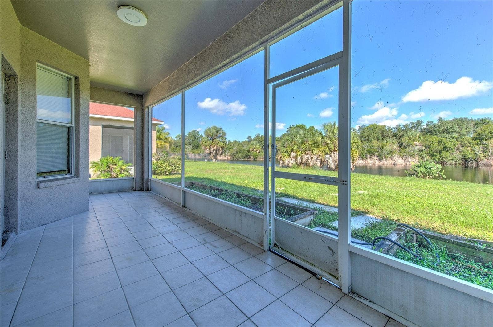 8804 SANDY PLAINS DRIVE, Riverview, FL 33578 8804 SANDY PLAINS DRIVE, Riverview, FL 33578