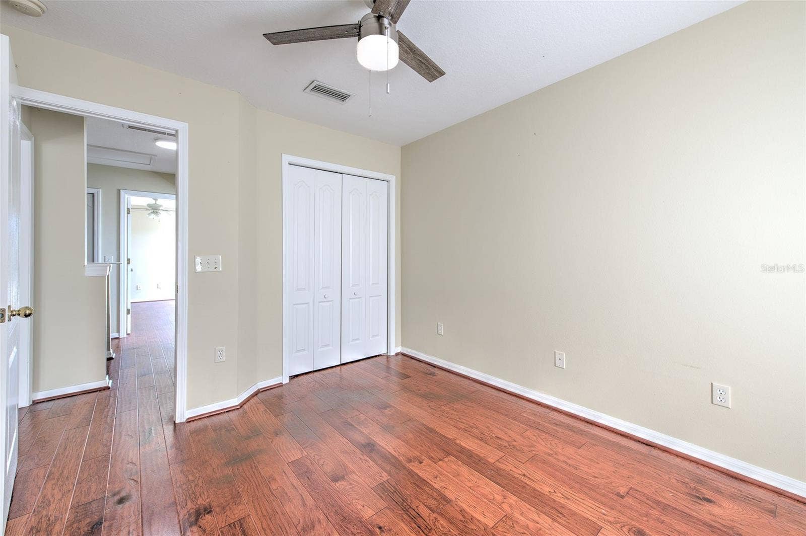 8804 SANDY PLAINS DRIVE, Riverview, FL 33578 8804 SANDY PLAINS DRIVE, Riverview, FL 33578