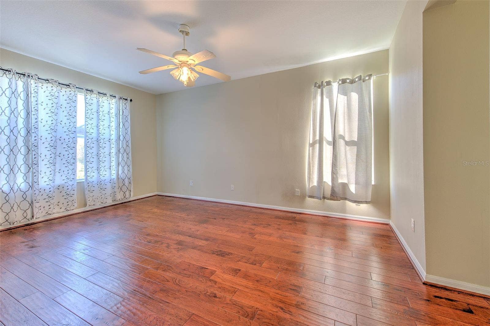 8804 SANDY PLAINS DRIVE, Riverview, FL 33578 8804 SANDY PLAINS DRIVE, Riverview, FL 33578