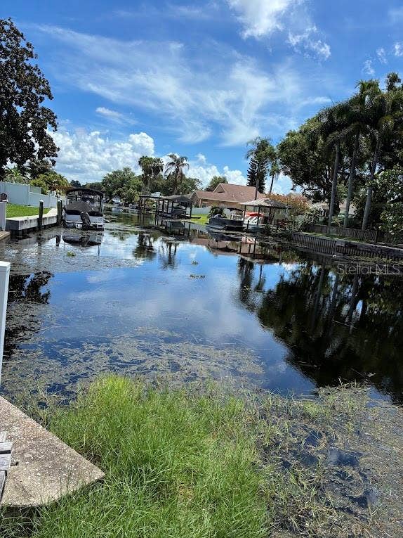 52 CYPRESS DRIVE, Palm Harbor, FL 34684 52 CYPRESS DRIVE, Palm Harbor, FL 34684