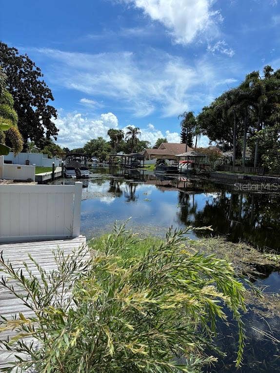 52 CYPRESS DRIVE, Palm Harbor, FL 34684 52 CYPRESS DRIVE, Palm Harbor, FL 34684