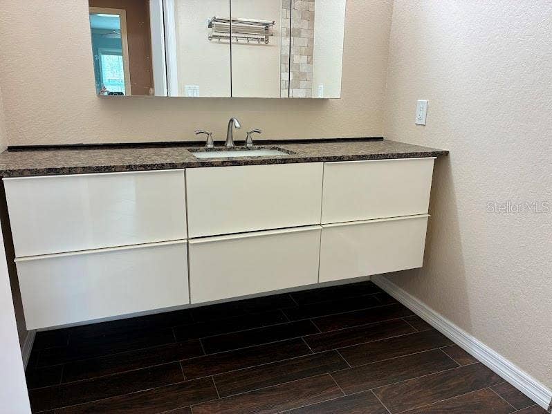 52 CYPRESS DRIVE, Palm Harbor, FL 34684 52 CYPRESS DRIVE, Palm Harbor, FL 34684