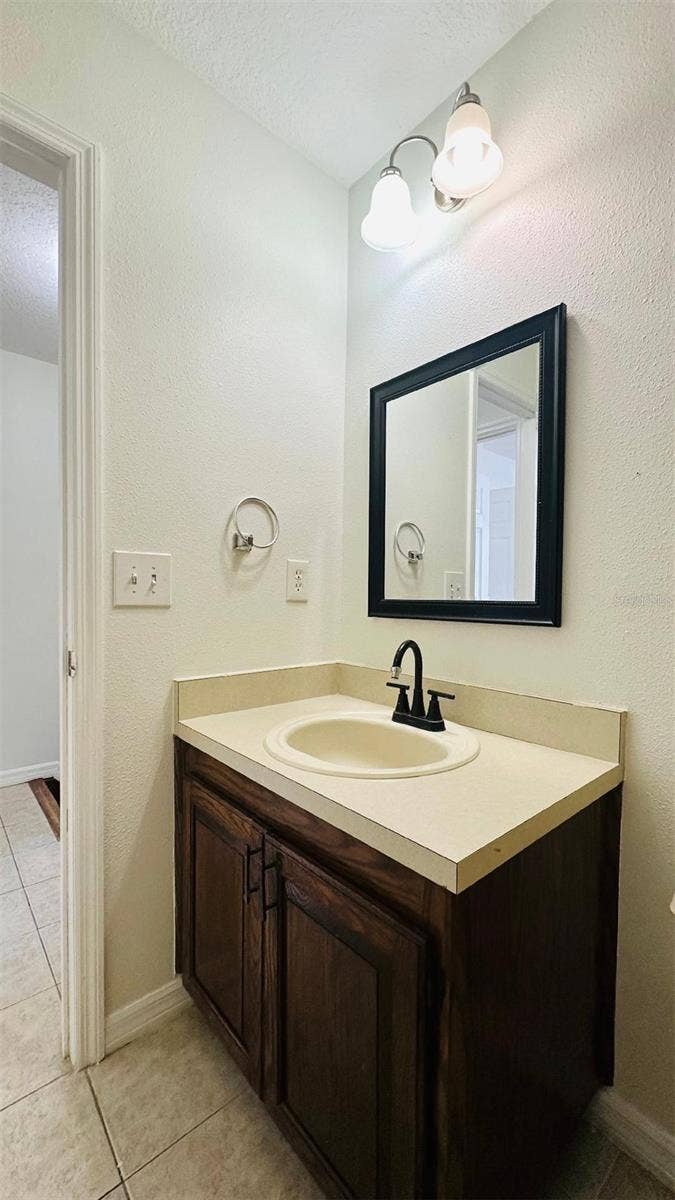 16634 BRIGADOON DRIVE, Tampa, FL 33618 16634 BRIGADOON DRIVE, Tampa, FL 33618