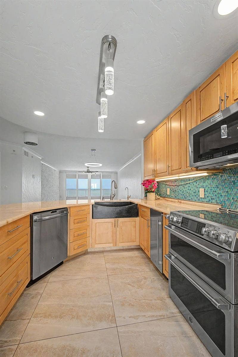 1310 GULF BOULEVARD, #14E, Clearwater, FL 33767