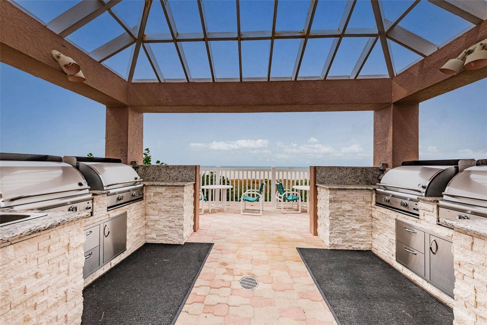 Grilling station