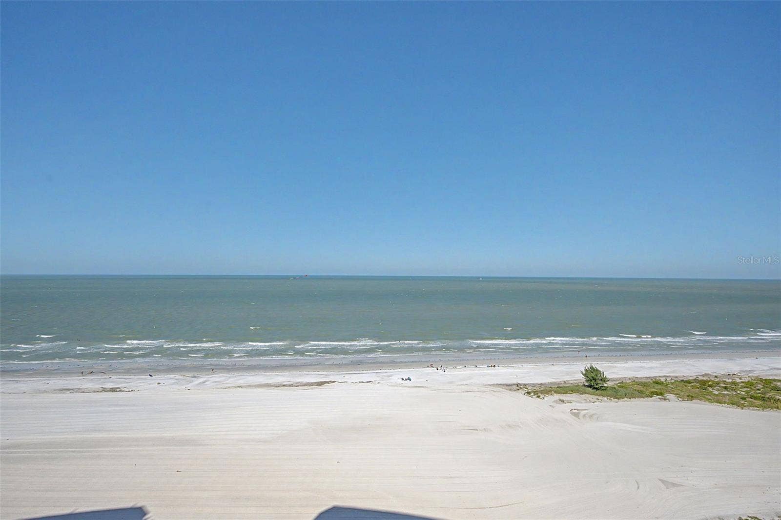 The sugary sands of Sand Key!