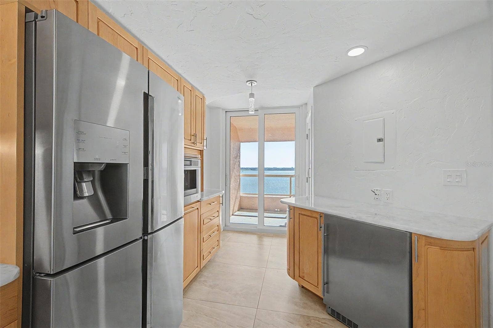 Looking into the eat-in Kitchen area