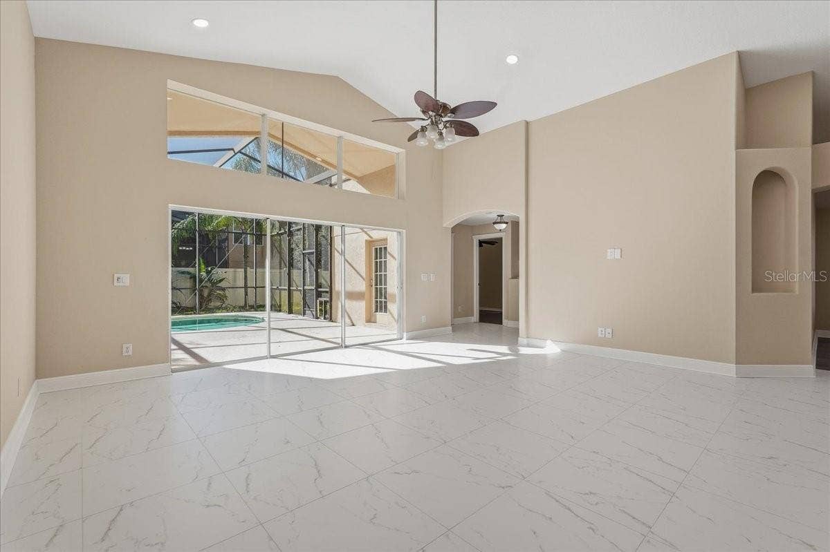 8211 CANYON CREEK WAY, Tampa, FL 33647 8211 CANYON CREEK WAY, Tampa, FL 33647