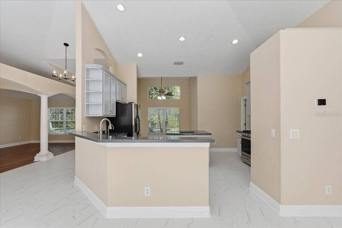 8211 CANYON CREEK WAY, Tampa, FL 33647 8211 CANYON CREEK WAY, Tampa, FL 33647