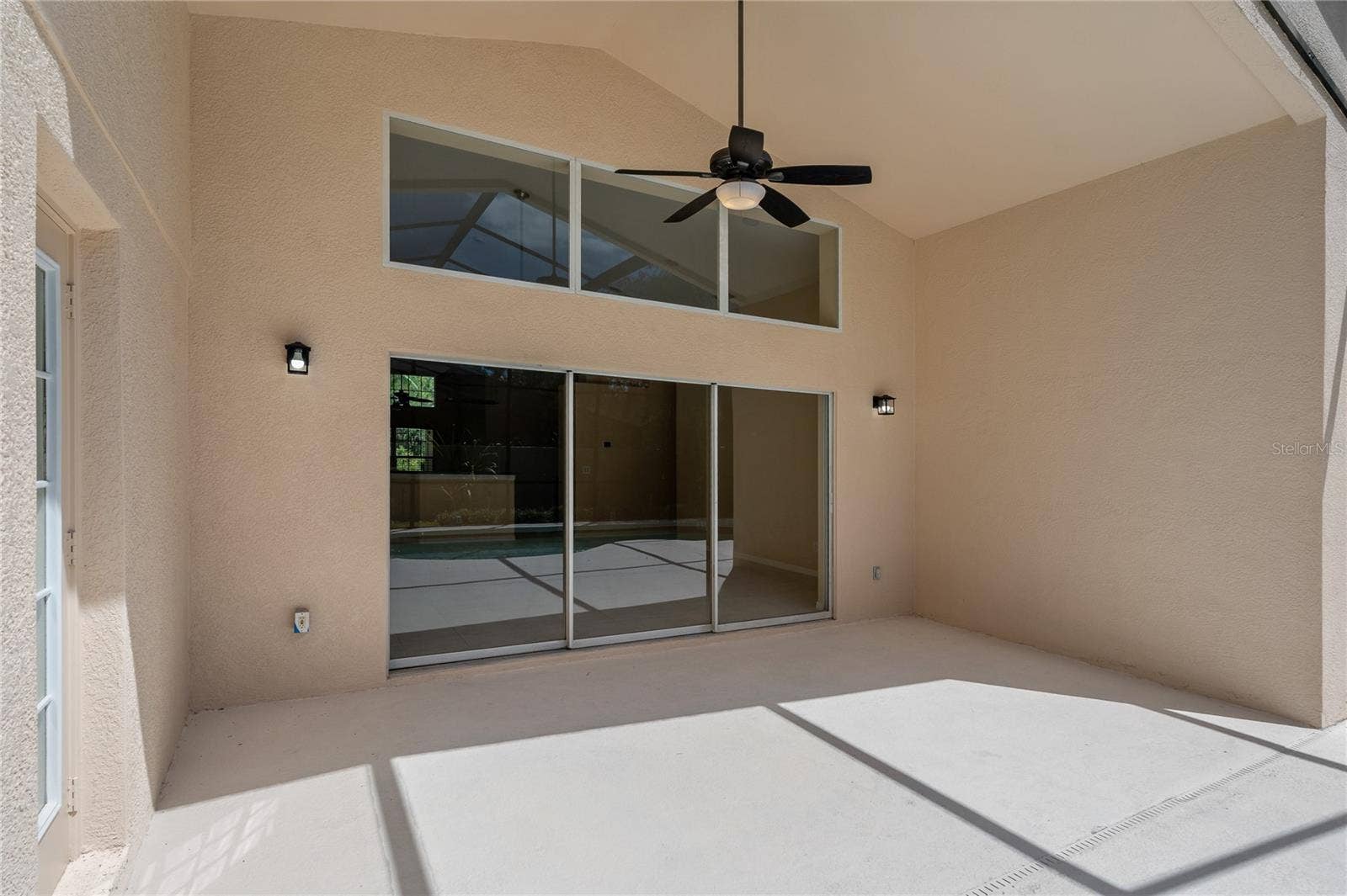 8211 CANYON CREEK WAY, Tampa, FL 33647 8211 CANYON CREEK WAY, Tampa, FL 33647