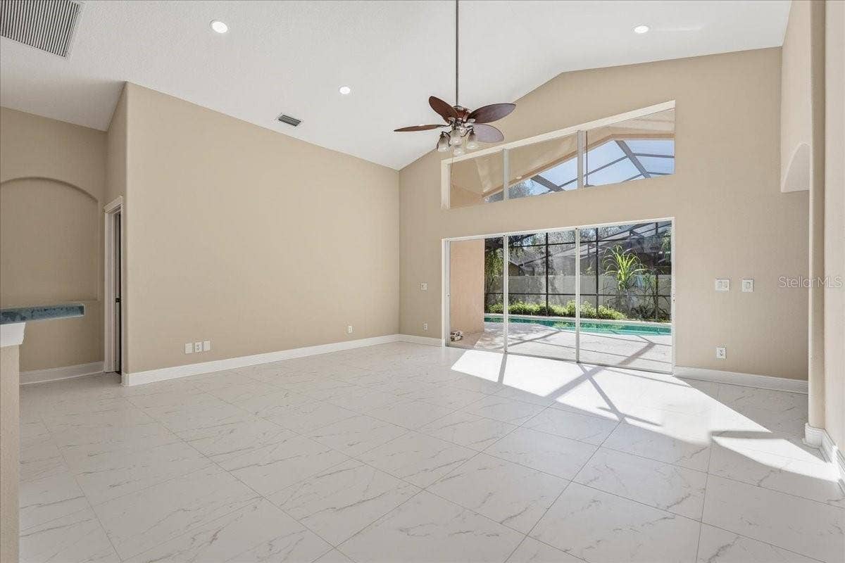 8211 CANYON CREEK WAY, Tampa, FL 33647 8211 CANYON CREEK WAY, Tampa, FL 33647