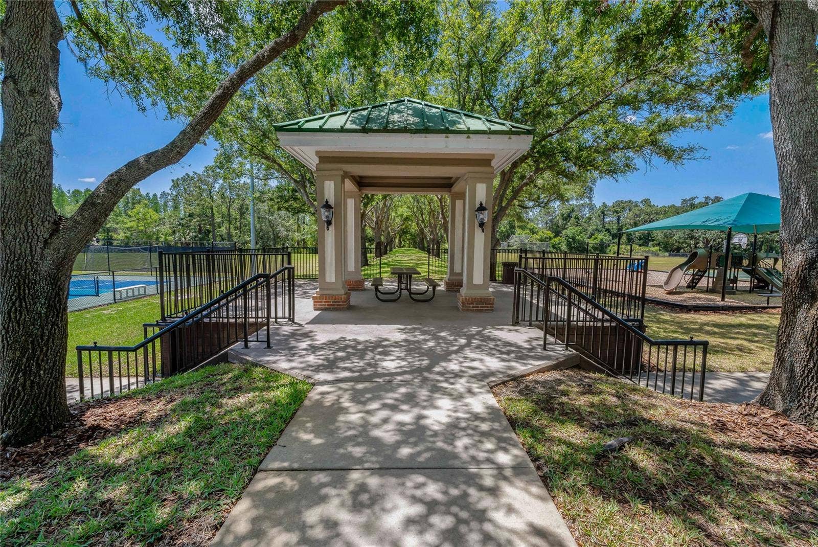8211 CANYON CREEK WAY, Tampa, FL 33647 8211 CANYON CREEK WAY, Tampa, FL 33647