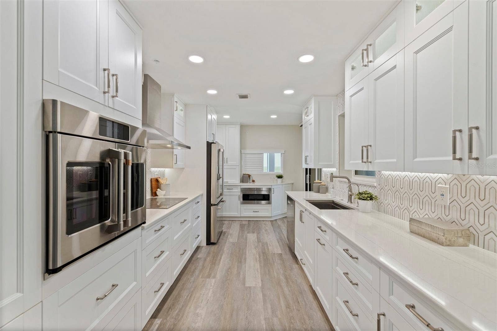 1600 GULF BOULEVARD, #1112, Clearwater, FL 33767 1600 GULF BOULEVARD, #1112, Clearwater, FL 33767