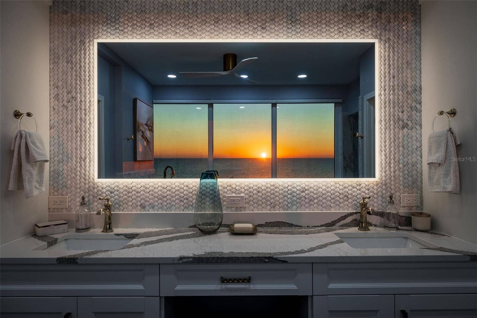 1600 GULF BOULEVARD, #1112, Clearwater, FL 33767 1600 GULF BOULEVARD, #1112, Clearwater, FL 33767