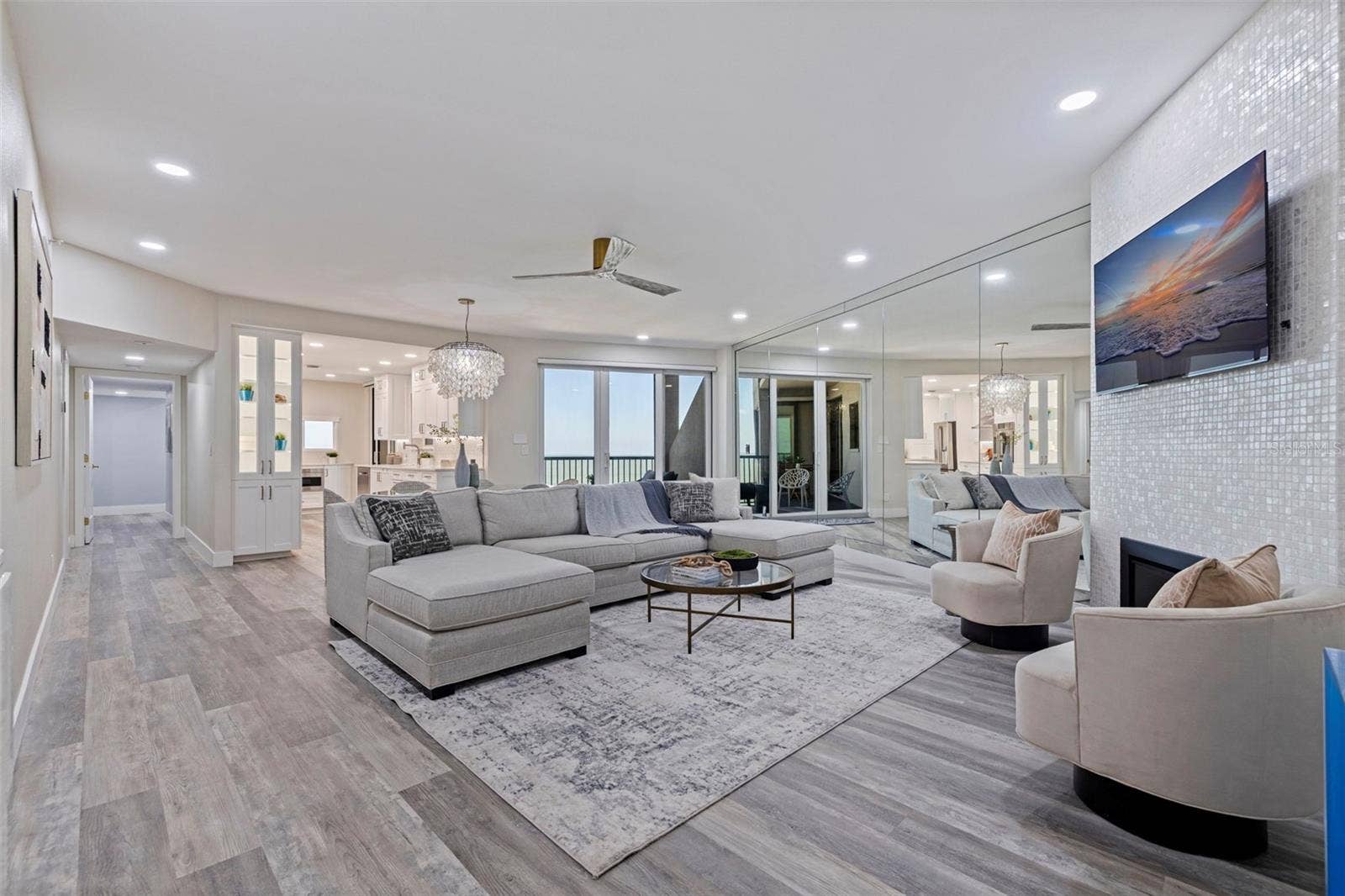1600 GULF BOULEVARD, #1112, Clearwater, FL 33767 1600 GULF BOULEVARD, #1112, Clearwater, FL 33767