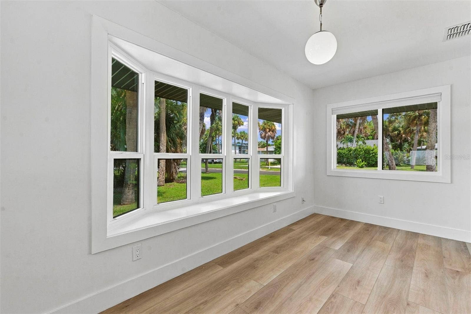804 BRUCE AVENUE, Clearwater, FL 33767 804 BRUCE AVENUE, Clearwater, FL 33767