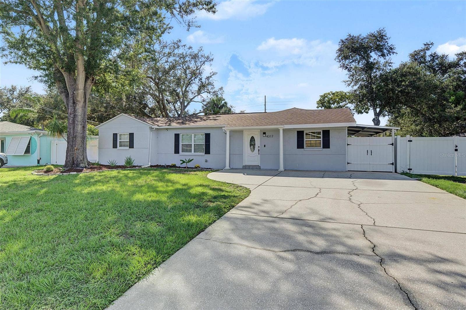 4317 S HALE AVENUE, Tampa, FL 33611 4317 S HALE AVENUE, Tampa, FL 33611