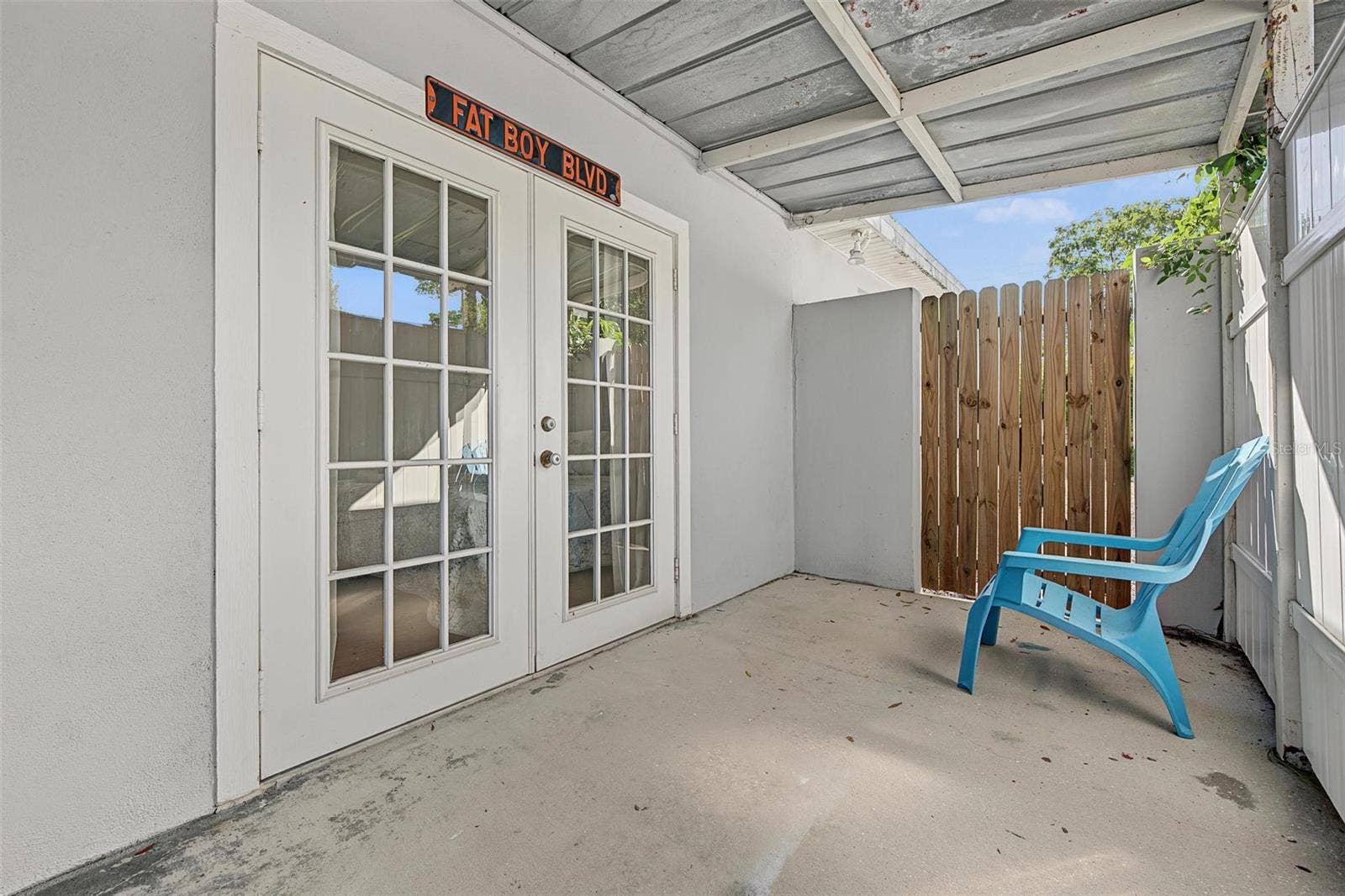 4317 S HALE AVENUE, Tampa, FL 33611 4317 S HALE AVENUE, Tampa, FL 33611