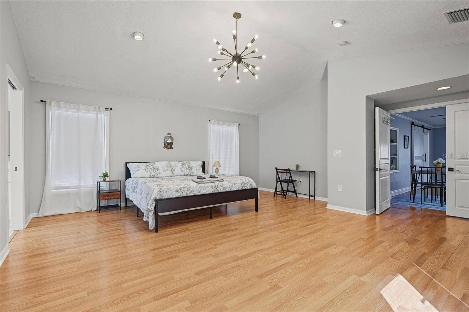 4317 S HALE AVENUE, Tampa, FL 33611 4317 S HALE AVENUE, Tampa, FL 33611