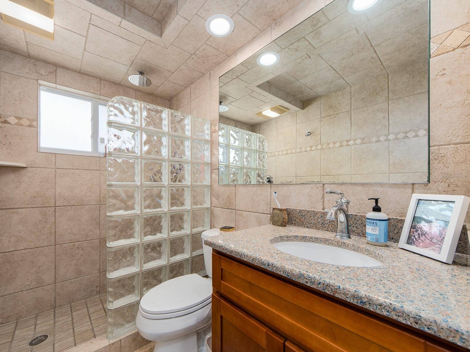 9234 141ST STREET, Seminole, FL 33776 9234 141ST STREET, Seminole, FL 33776