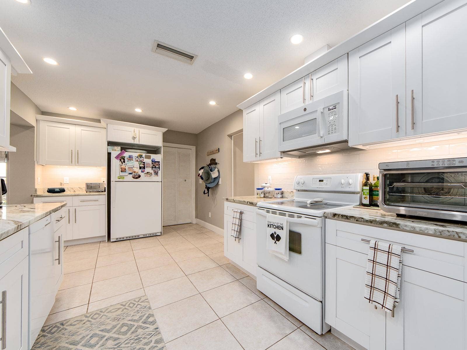 9234 141ST STREET, Seminole, FL 33776 9234 141ST STREET, Seminole, FL 33776
