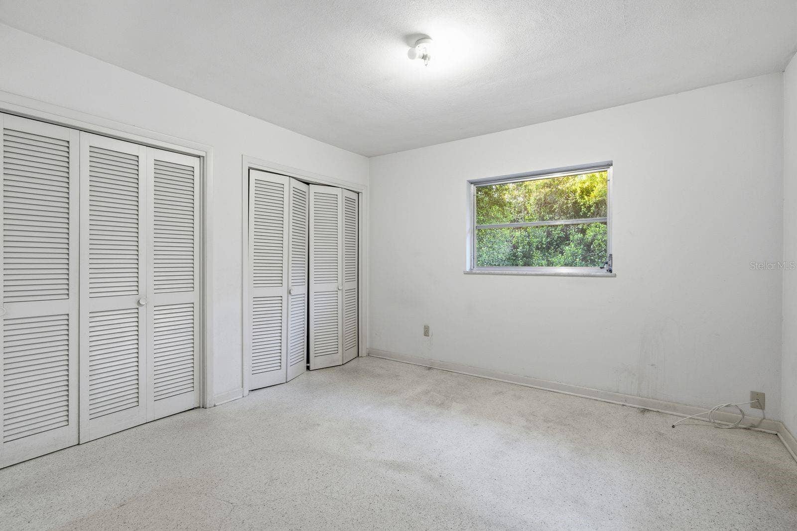 10 BIRDIE LANE, Palm Harbor, FL 34683 10 BIRDIE LANE, Palm Harbor, FL 34683