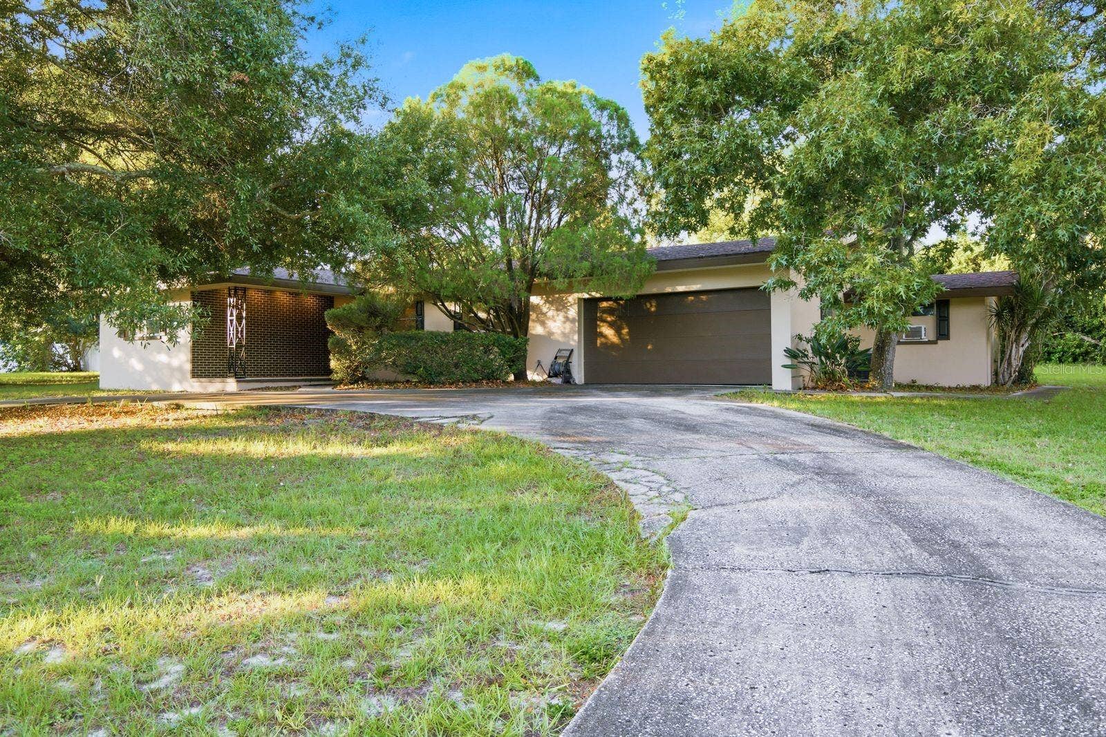 10 BIRDIE LANE, Palm Harbor, FL 34683 10 BIRDIE LANE, Palm Harbor, FL 34683