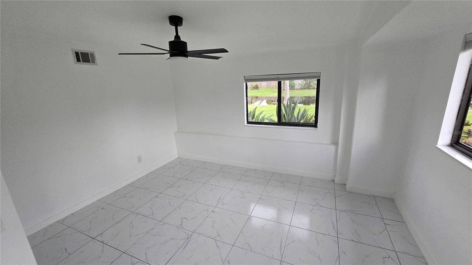 1600 DELAWARE AVENUE NE, St Petersburg, FL 33703