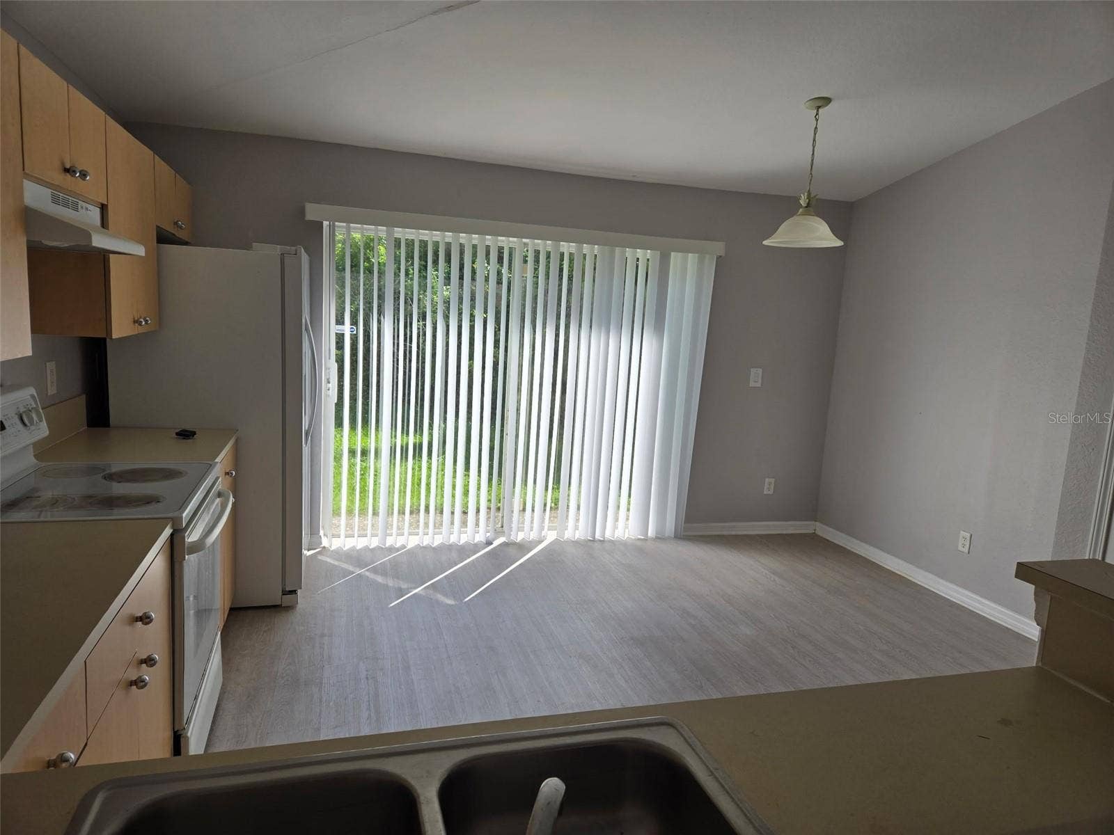11626 HAMMOCKS GLADE DRIVE, Riverview, FL 33569 11626 HAMMOCKS GLADE DRIVE, Riverview, FL 33569