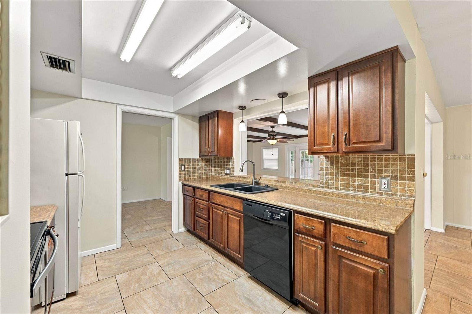 2368 SARAZEN DRIVE, Dunedin, FL 34698 2368 SARAZEN DRIVE, Dunedin, FL 34698