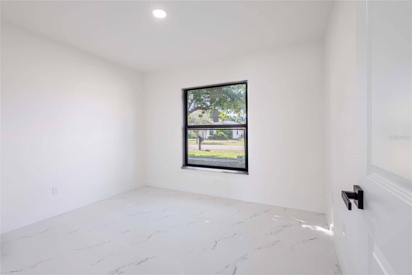 1038 RIDGEWAY DRIVE, North Fort Myers, FL 33903 1038 RIDGEWAY DRIVE, North Fort Myers, FL 33903