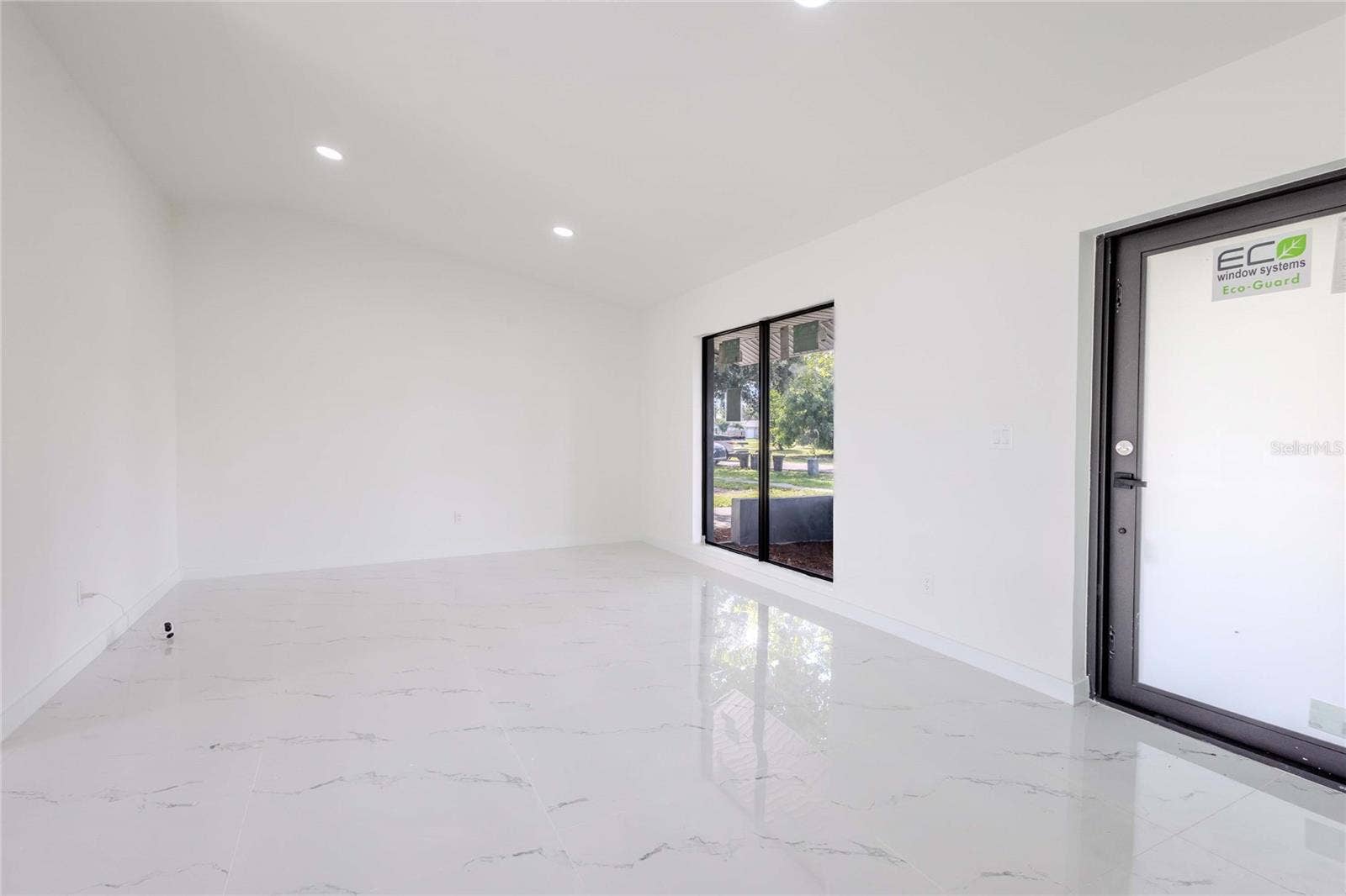 1038 RIDGEWAY DRIVE, North Fort Myers, FL 33903 1038 RIDGEWAY DRIVE, North Fort Myers, FL 33903