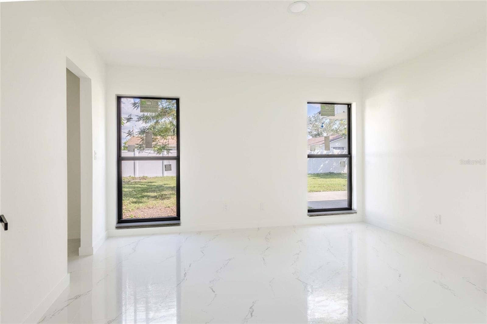 1038 RIDGEWAY DRIVE, North Fort Myers, FL 33903 1038 RIDGEWAY DRIVE, North Fort Myers, FL 33903