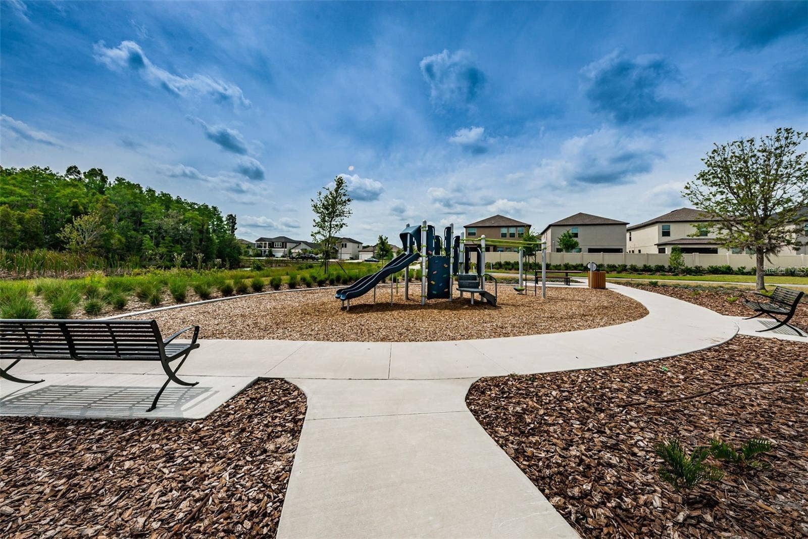 8327 CRESCENT OAKS DRIVE, New Port Richey, FL 34655 8327 CRESCENT OAKS DRIVE, New Port Richey, FL 34655