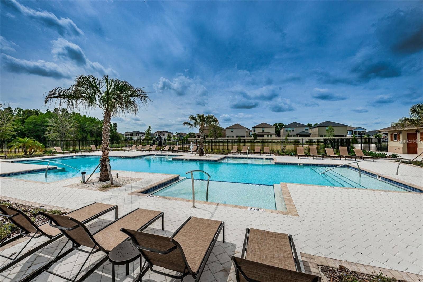 8327 CRESCENT OAKS DRIVE, New Port Richey, FL 34655 8327 CRESCENT OAKS DRIVE, New Port Richey, FL 34655