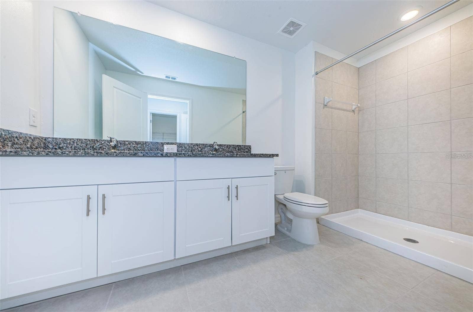 8327 CRESCENT OAKS DRIVE, New Port Richey, FL 34655 8327 CRESCENT OAKS DRIVE, New Port Richey, FL 34655